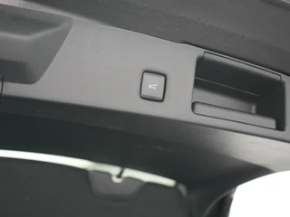 Ford Kuga – thumbnail 41