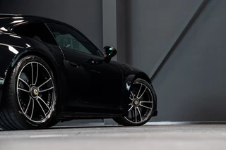 Porsche 911 – thumbnail 5