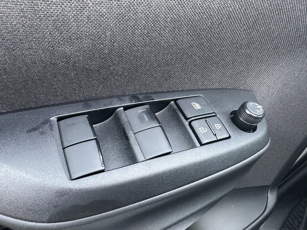 Toyota Yaris – foto 13
