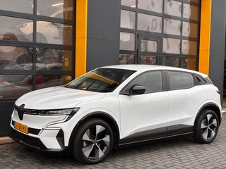 Renault Megane E-Tech – thumbnail 1