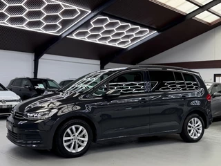 Volkswagen Touran – thumbnail 2