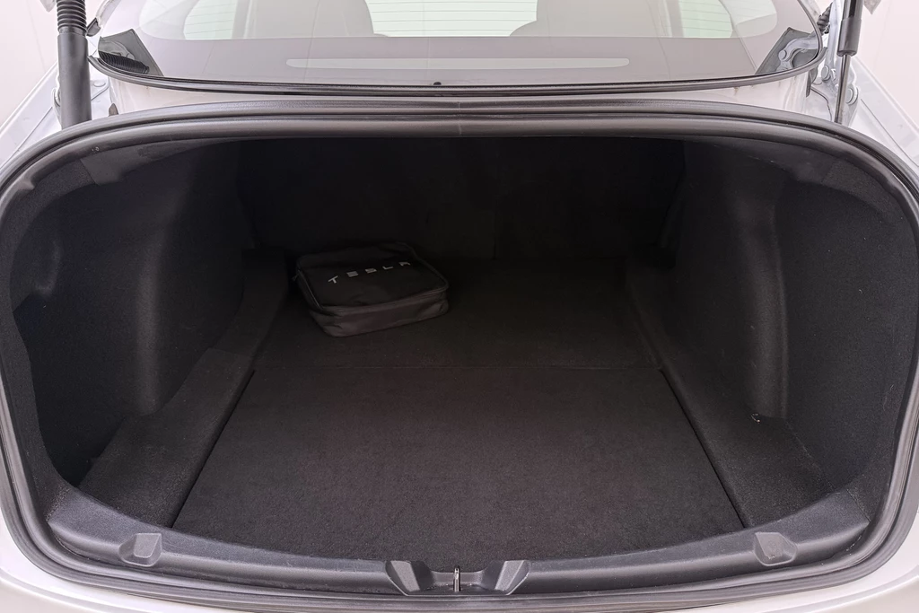 Tesla Model 3 – foto 10