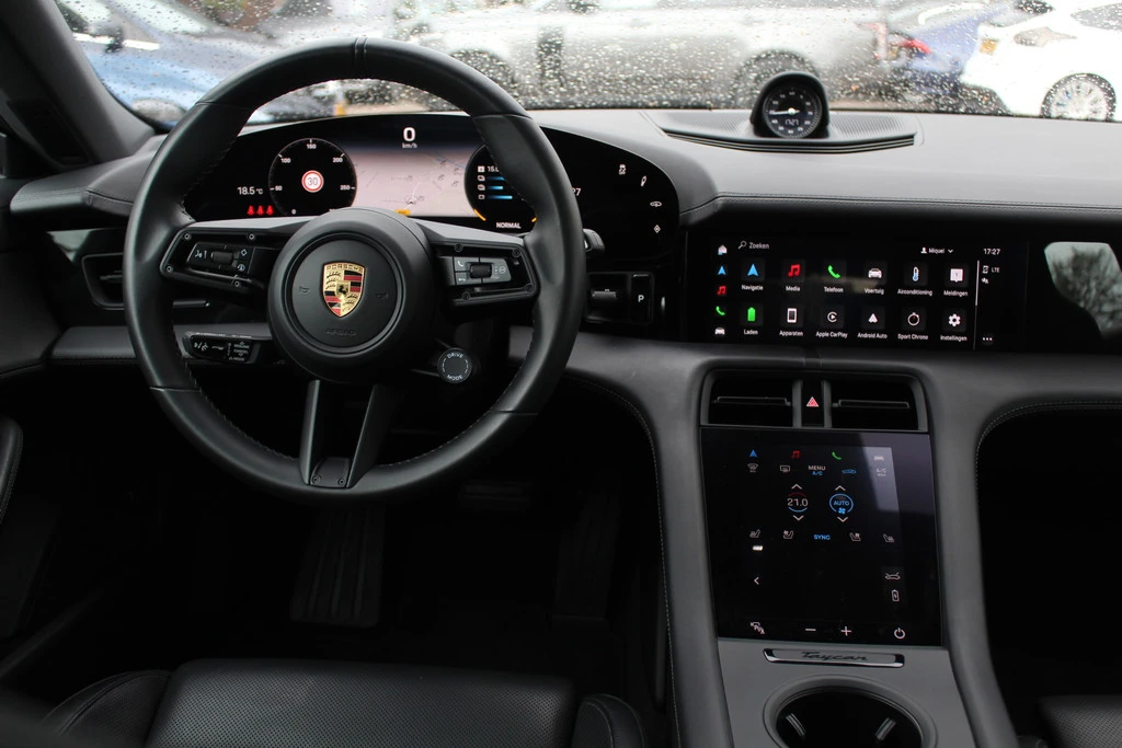 Porsche Taycan – foto 12