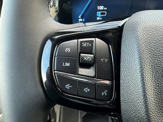 Ford E-Transit Custom – thumbnail 12