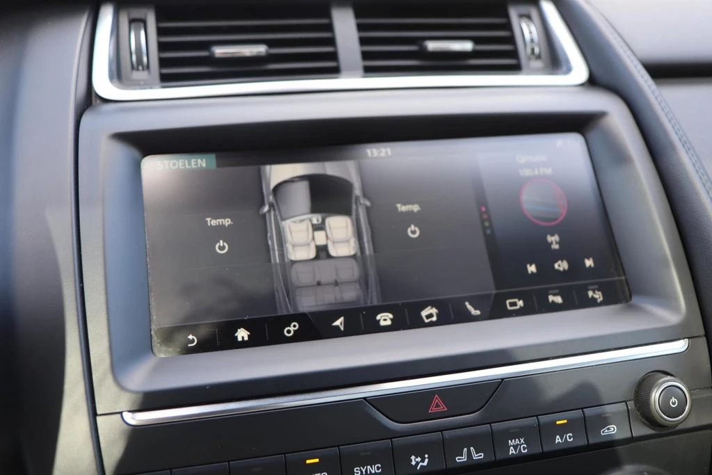 Jaguar E-PACE – foto 13