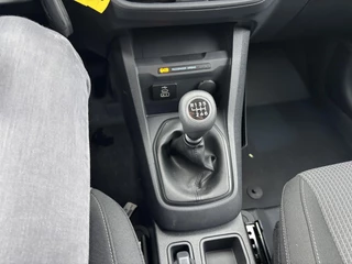 Ford Transit Courier – thumbnail 13