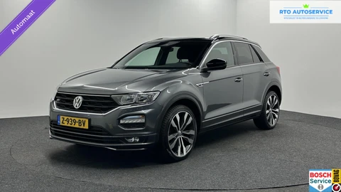 Volkswagen T-Roc 1.5 TSI R Line NAVI CAMERA PANO TREKHAAK CARPLAY ECC ADAPTIEF CRUISE.