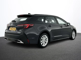 Toyota Corolla Touring Sports – thumbnail 4