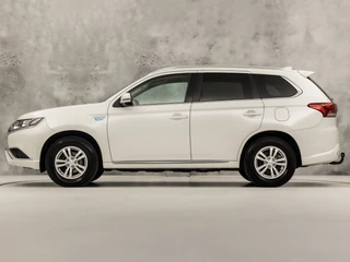 Mitsubishi Outlander Sport – thumbnail 2
