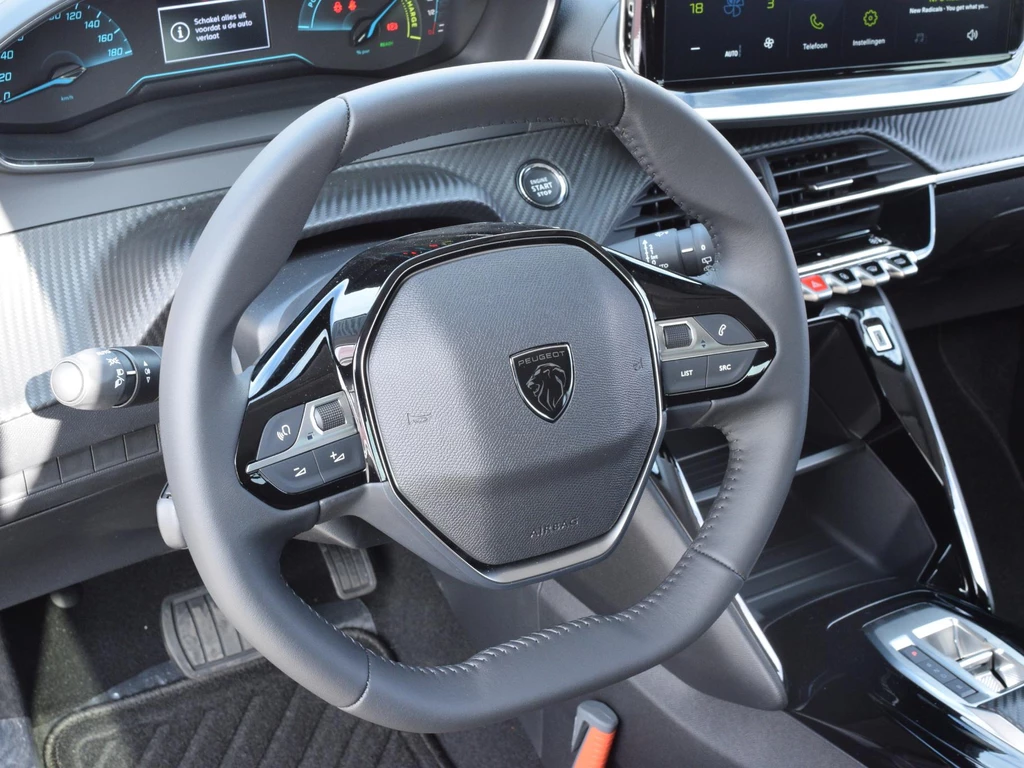 Peugeot e-208 – foto 6