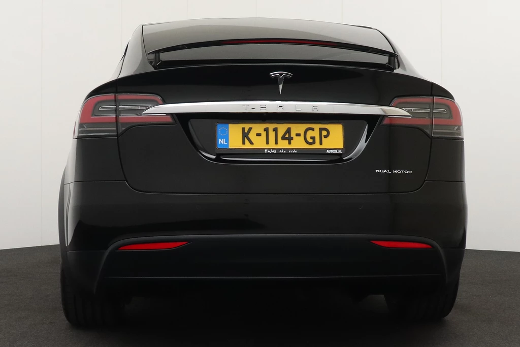 Tesla Model X – foto 3