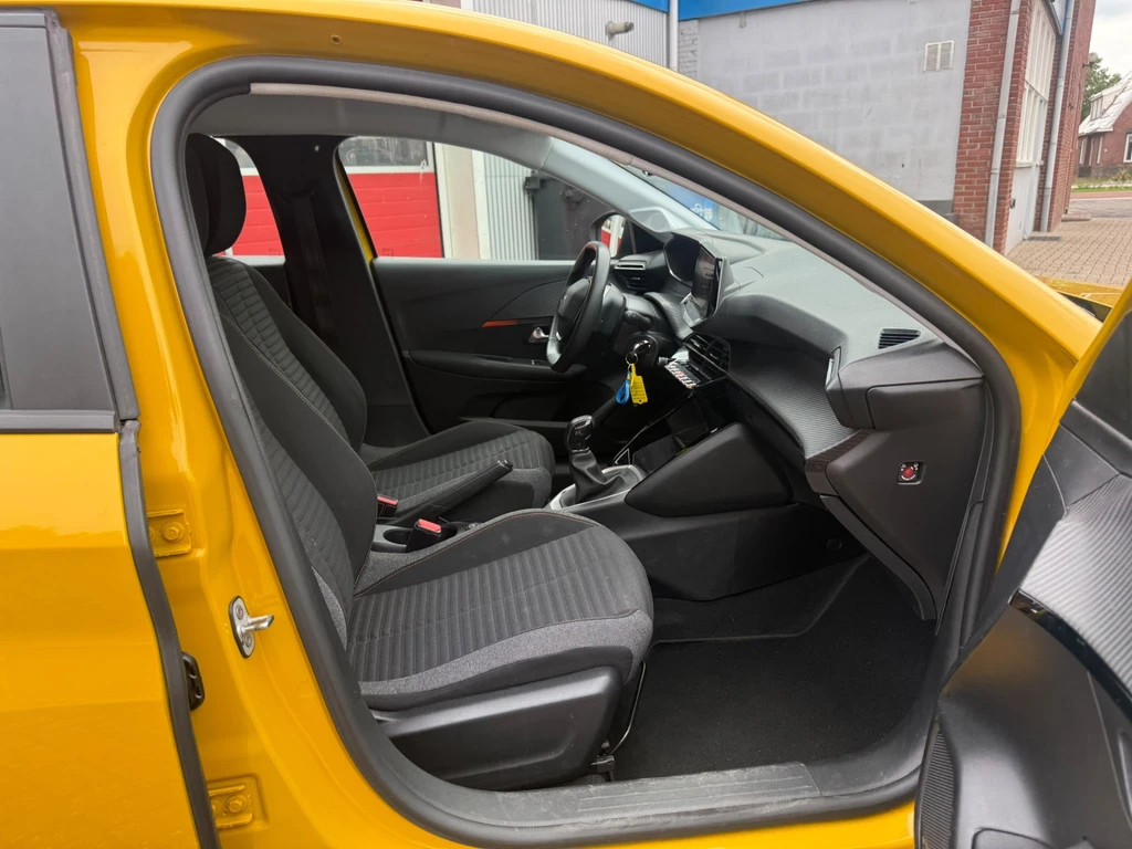 Peugeot 208 – foto 13
