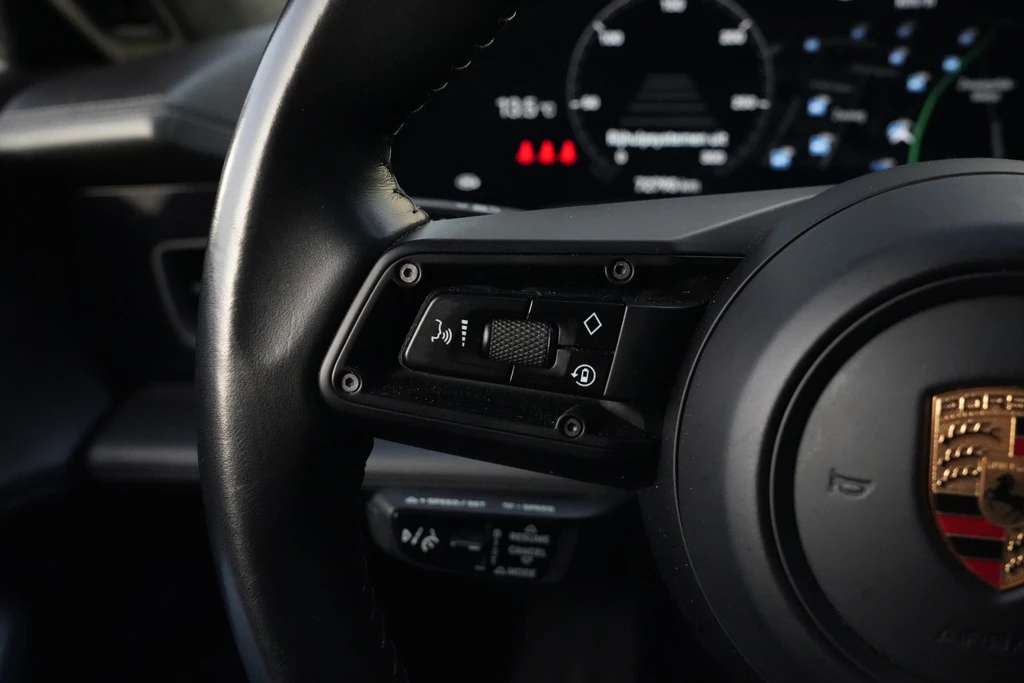Porsche Taycan – foto 17