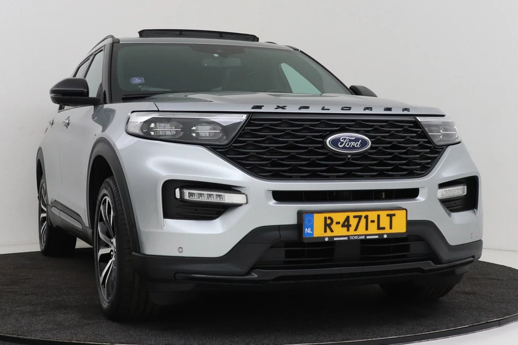 Ford Explorer – foto 12