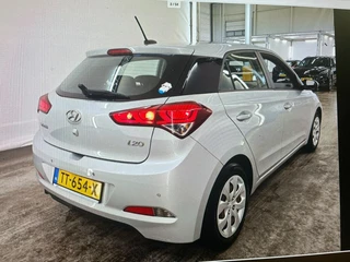 Hyundai i20 – thumbnail 4