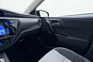 Toyota Auris – thumbnail 30
