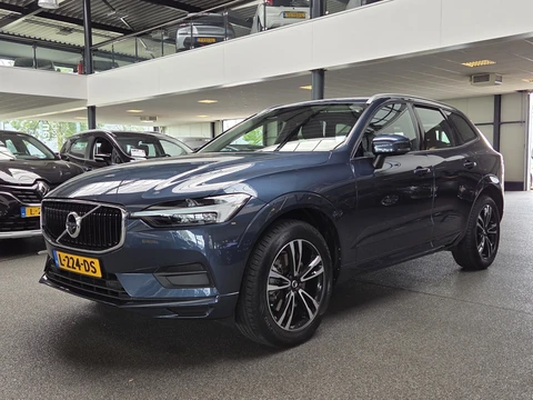 Volvo XC60 2.0 B5 Momentum Exclusive