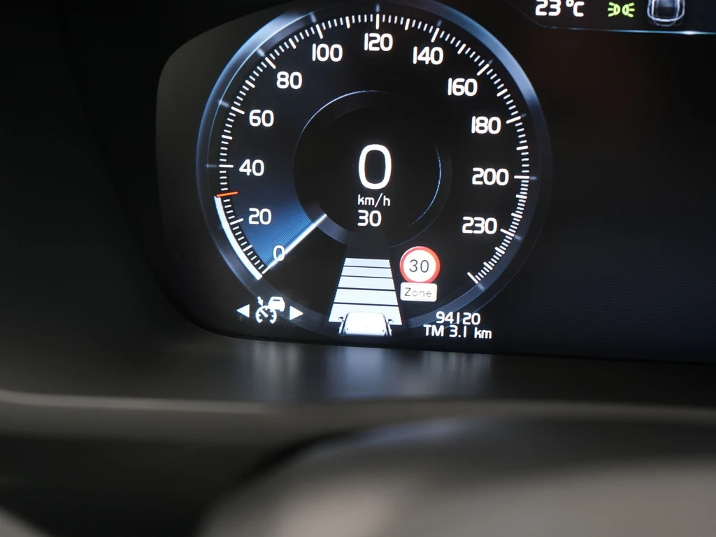 Volvo XC90 – foto 26