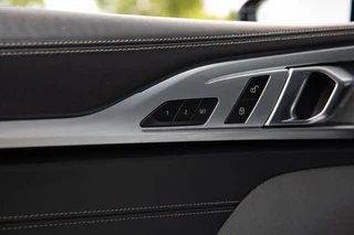BMW 8 Serie – thumbnail 26