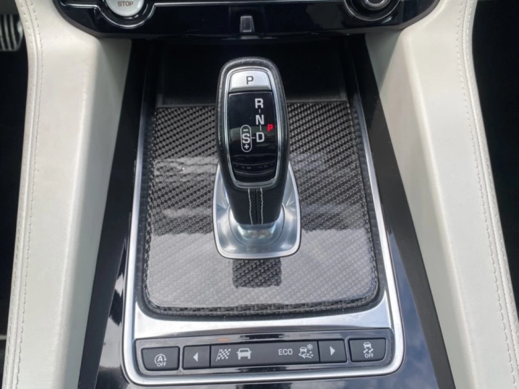 Jaguar F-PACE – foto 22