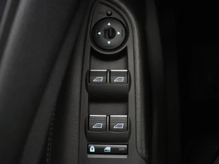 Ford C-MAX – thumbnail 31