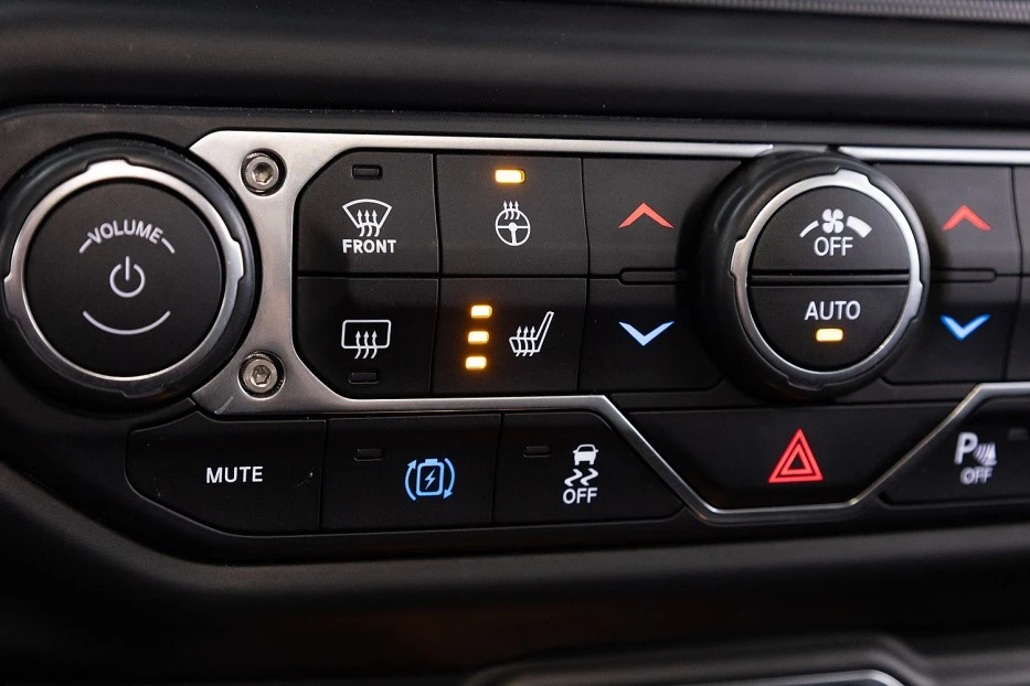 Jeep Wrangler – foto 28