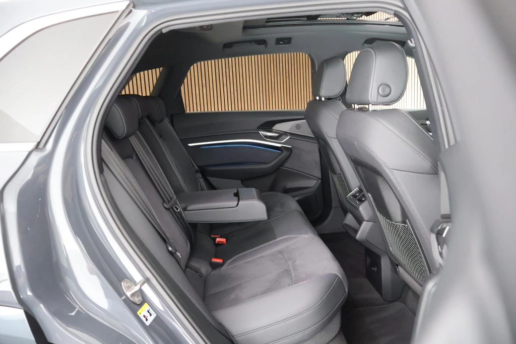 Audi Q8 e-tron – foto 14