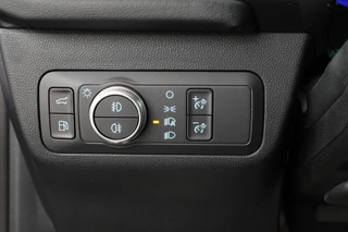 Ford Kuga – thumbnail 22