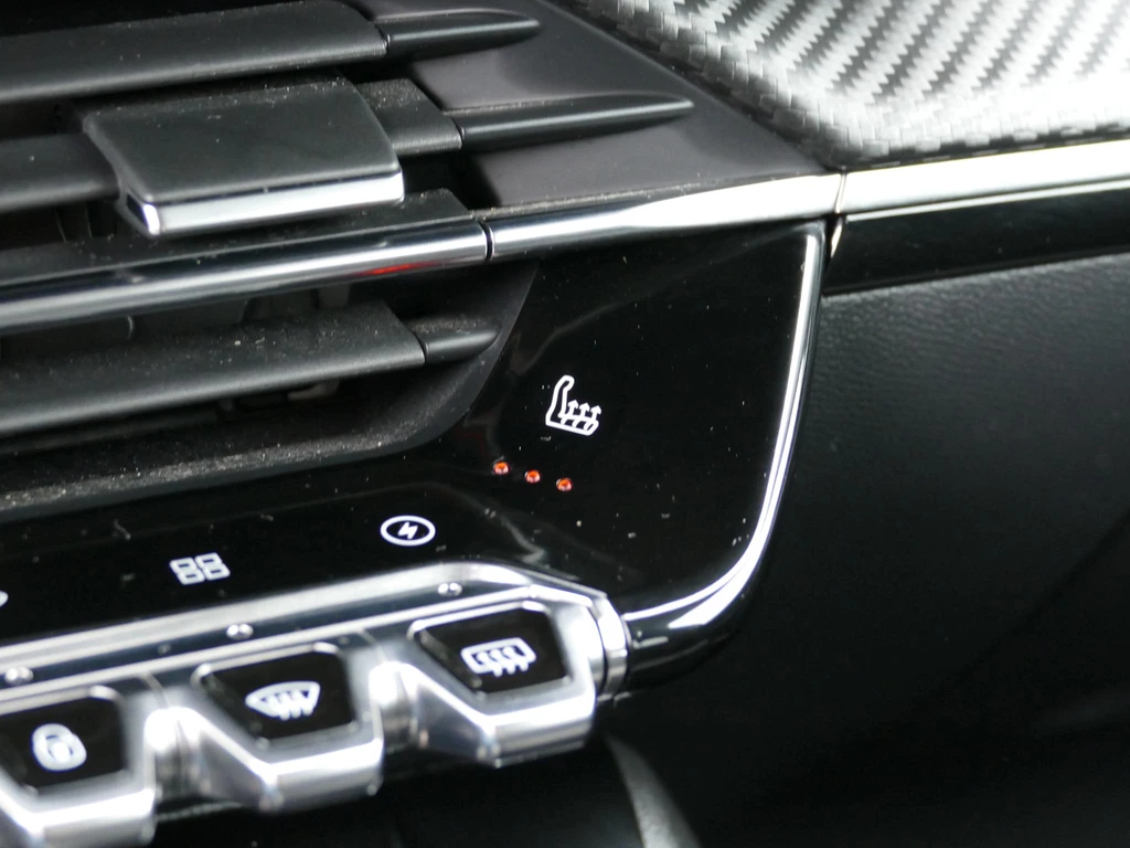 Peugeot e-2008 – foto 18