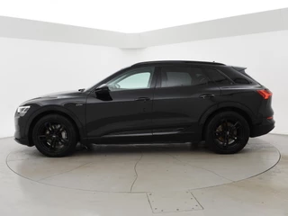 Audi e-tron – thumbnail 2