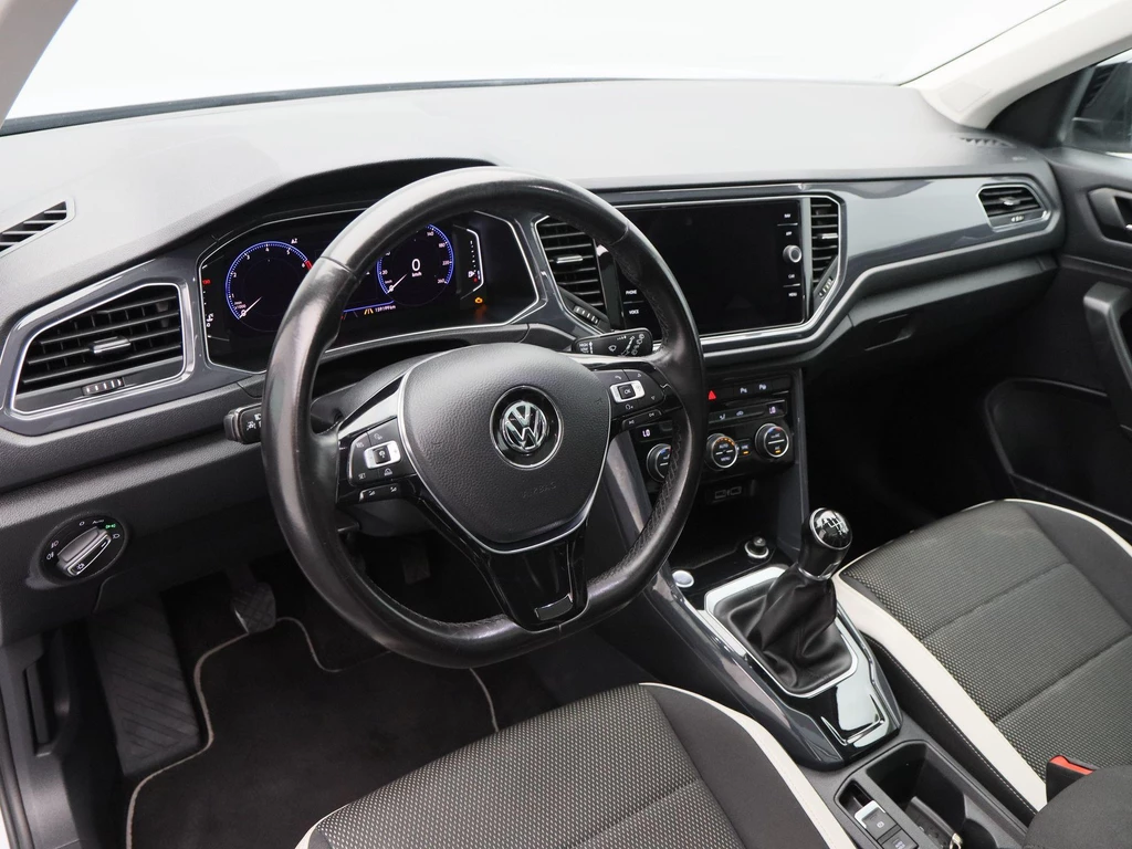 Volkswagen T-Roc – foto 9