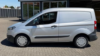 Ford Transit Courier – thumbnail 2