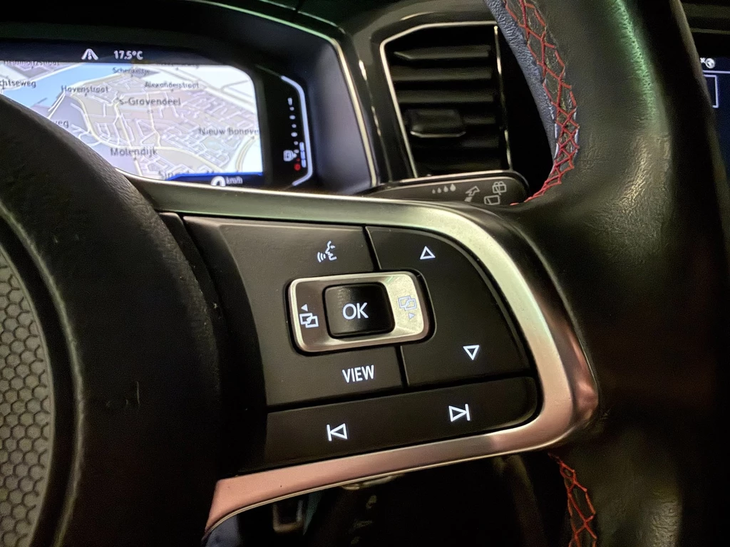 Volkswagen T-Roc – foto 18