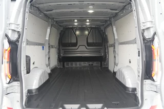 Ford E-Transit Custom – thumbnail 13