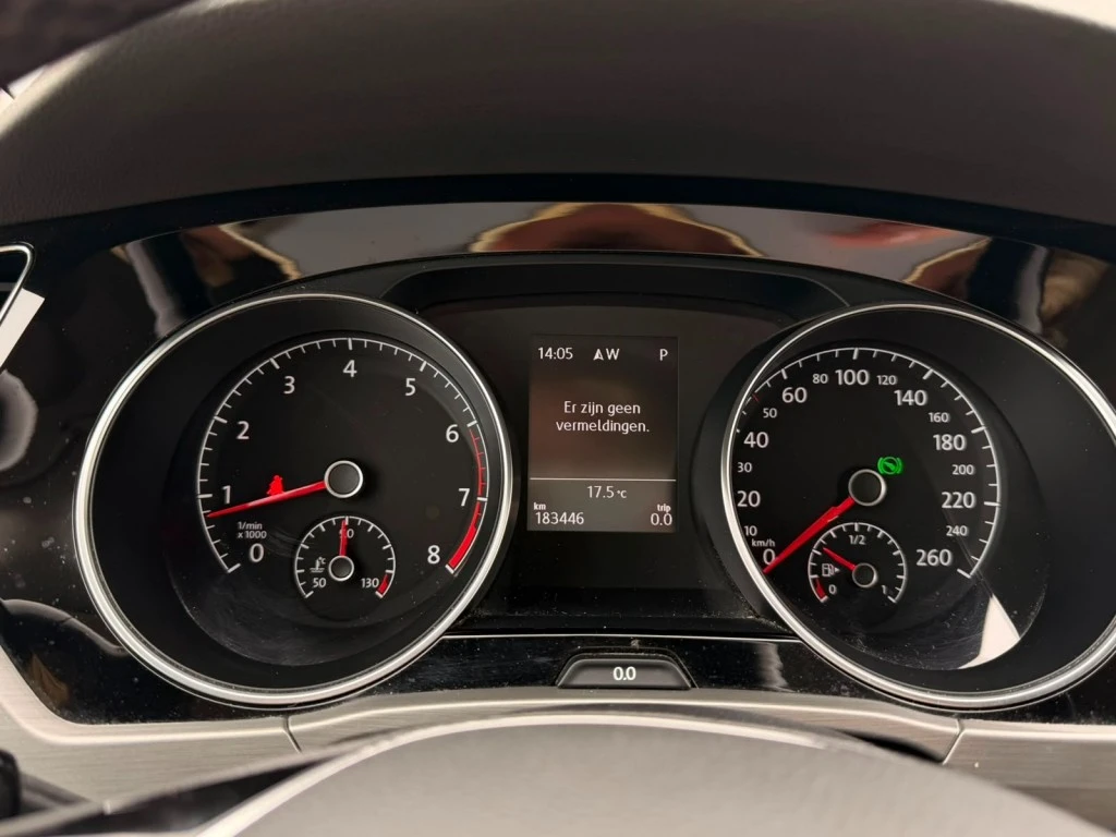 Volkswagen Touran – foto 9