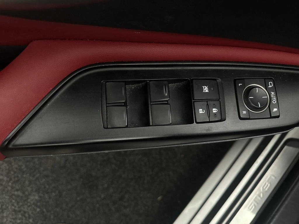 Lexus ES – foto 22