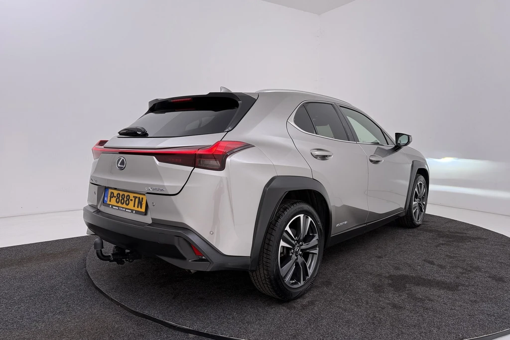 Lexus UX – foto 10