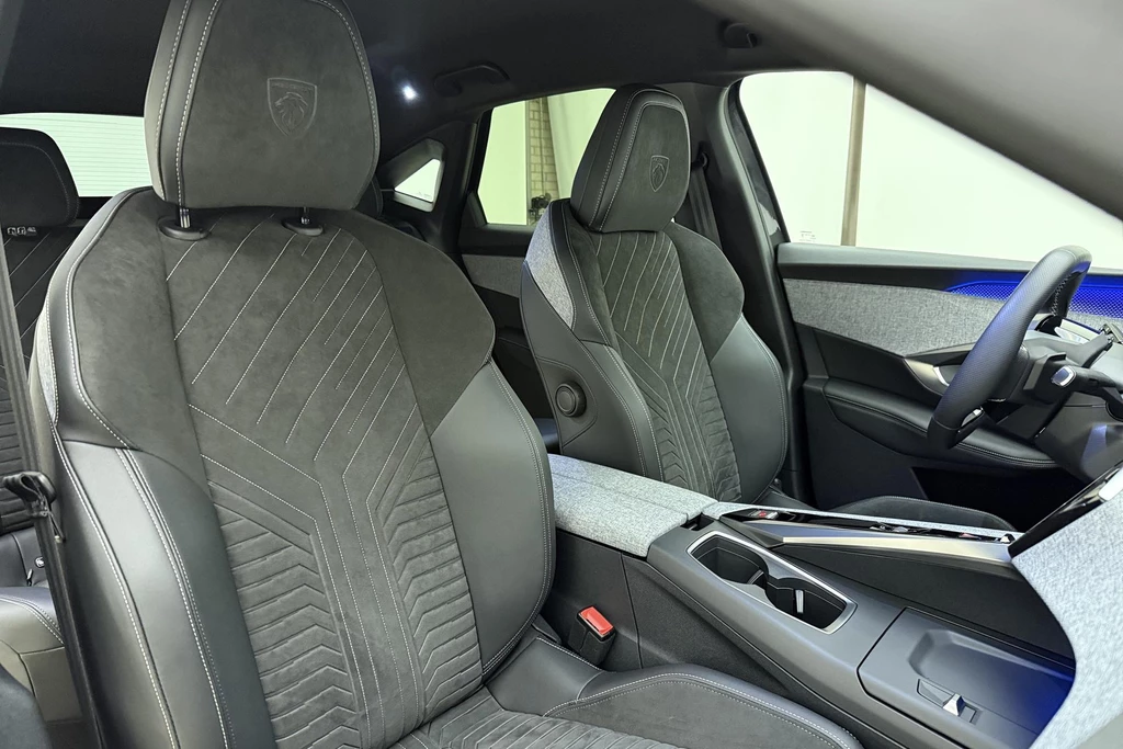 Peugeot e-3008 – foto 16