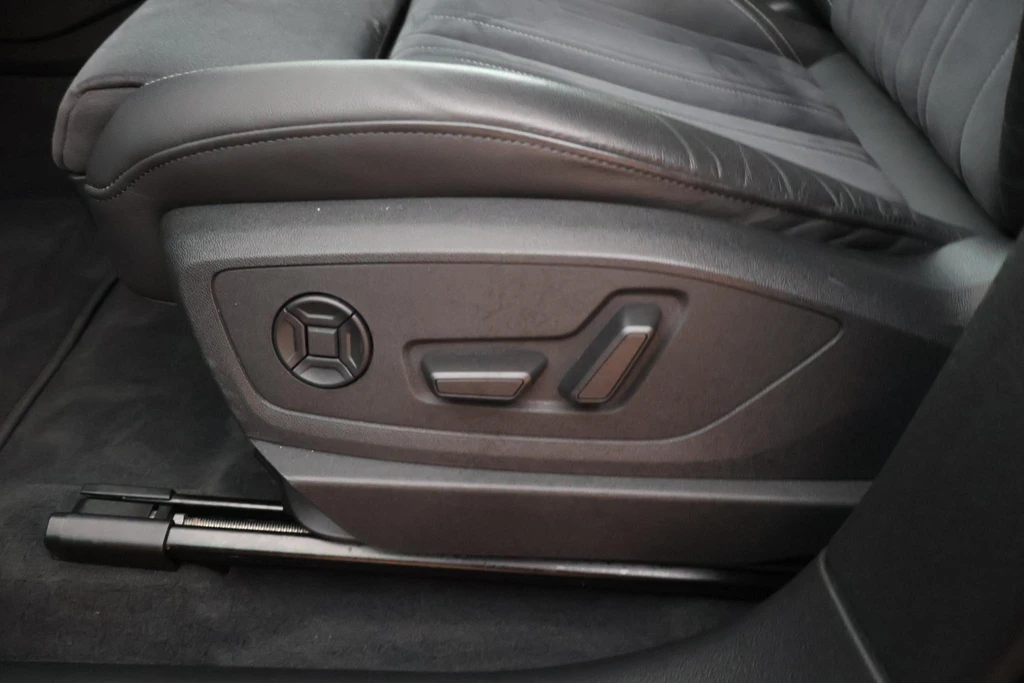 Audi Q8 e-tron – foto 10