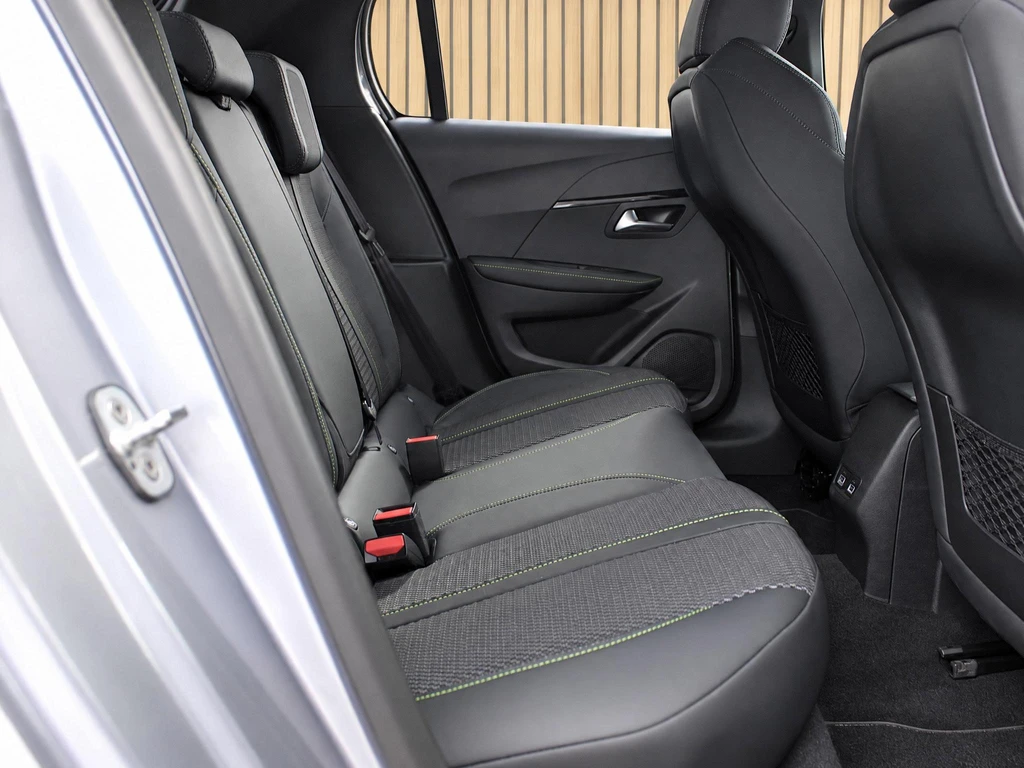 Peugeot 208 – foto 13