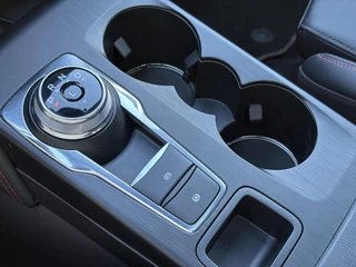 Ford Kuga – thumbnail 27