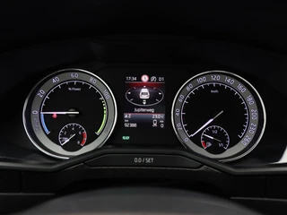 Škoda Superb – thumbnail 25