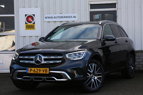 Mercedes-Benz GLC 300e Plug in hybride PHEV 4MATIC Luxury*NL-Auto*Perfect MB Onderh.*1ste Eig*Elek. Trekhaak/Elek. Klep/Digi.Klokken/Standkachel/Camera/Leder/Stoelverw./LED/DAB/Parkeersens.V+A/19 inch LM*