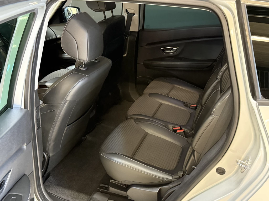 Renault Grand Scénic – foto 11