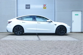 Tesla Model 3 – thumbnail 4