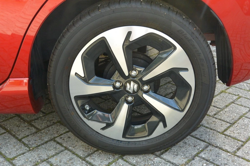 Suzuki Swift – foto 18