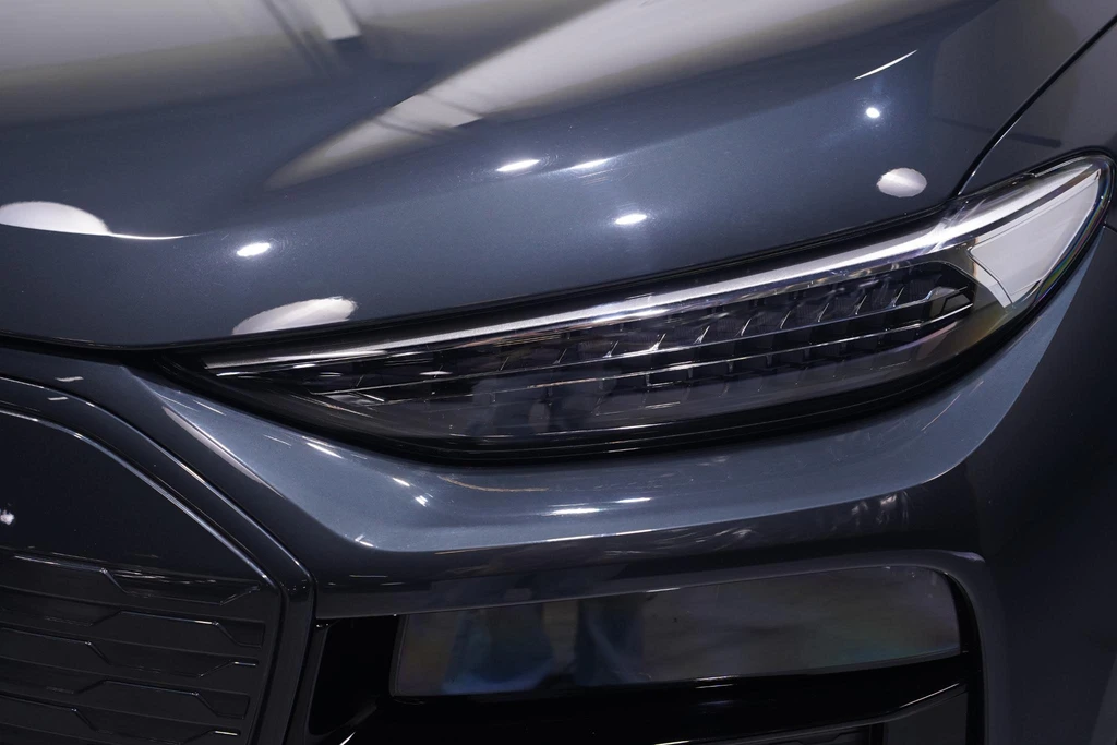 Audi Q6 e-tron – foto 18