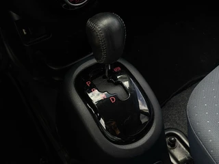 Peugeot iOn – thumbnail 11
