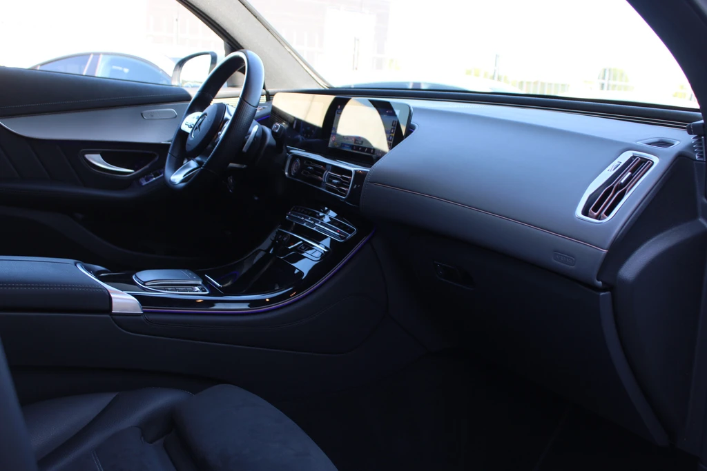 Mercedes-Benz EQC – foto 14