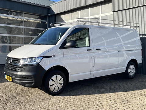 Volkswagen Transporter 2.0 TDI L2H1 150pk dubbele schuifdeur Airco Cruise controle Imperiaal Trekhaak 2500kg trekgewicht Telefoonverbinding Standkachel 3-Persoons Euro 6